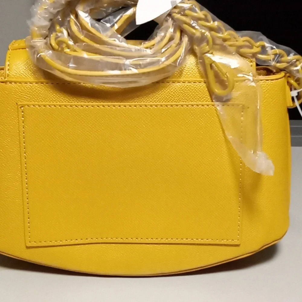 Betsey Johnson Tiny Hearts Satchel NWT CLEARANCE! FINAL PRICE! - Picture 4 of 7